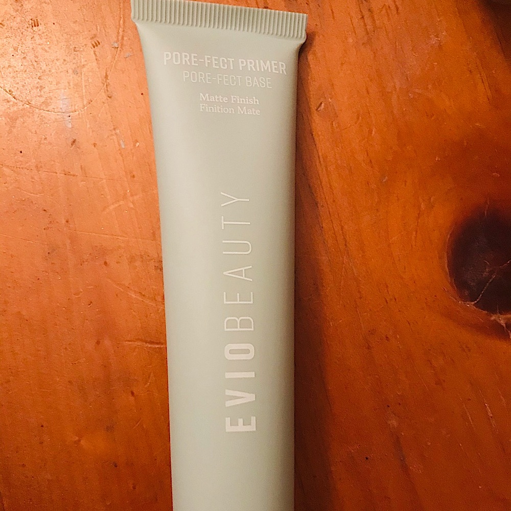 Evio Beauty Pore-fect Primer